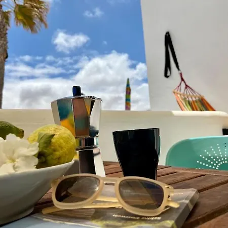 El Islote Direct At Paradise Cotillo