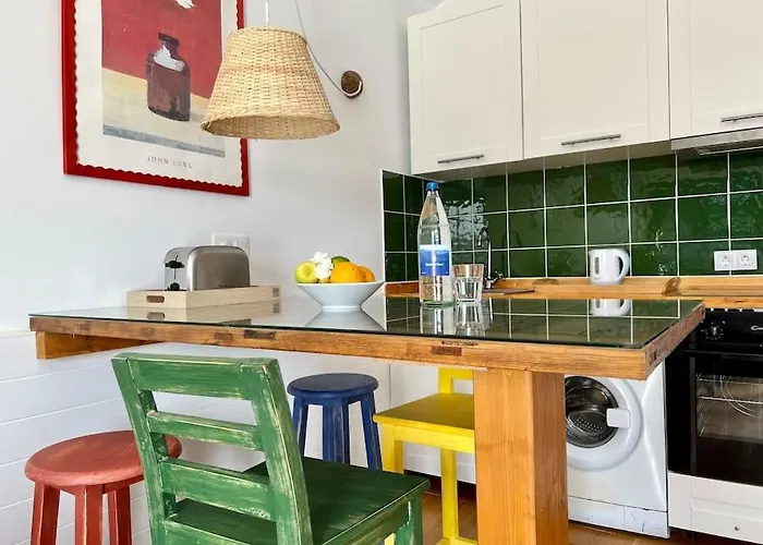 El Islote Direct At Paradise